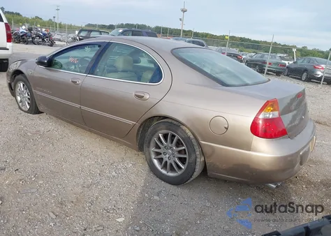2001 Chrysler 300M z USA, uszkodzony, nr VIN 2C3AE66GX1H618165